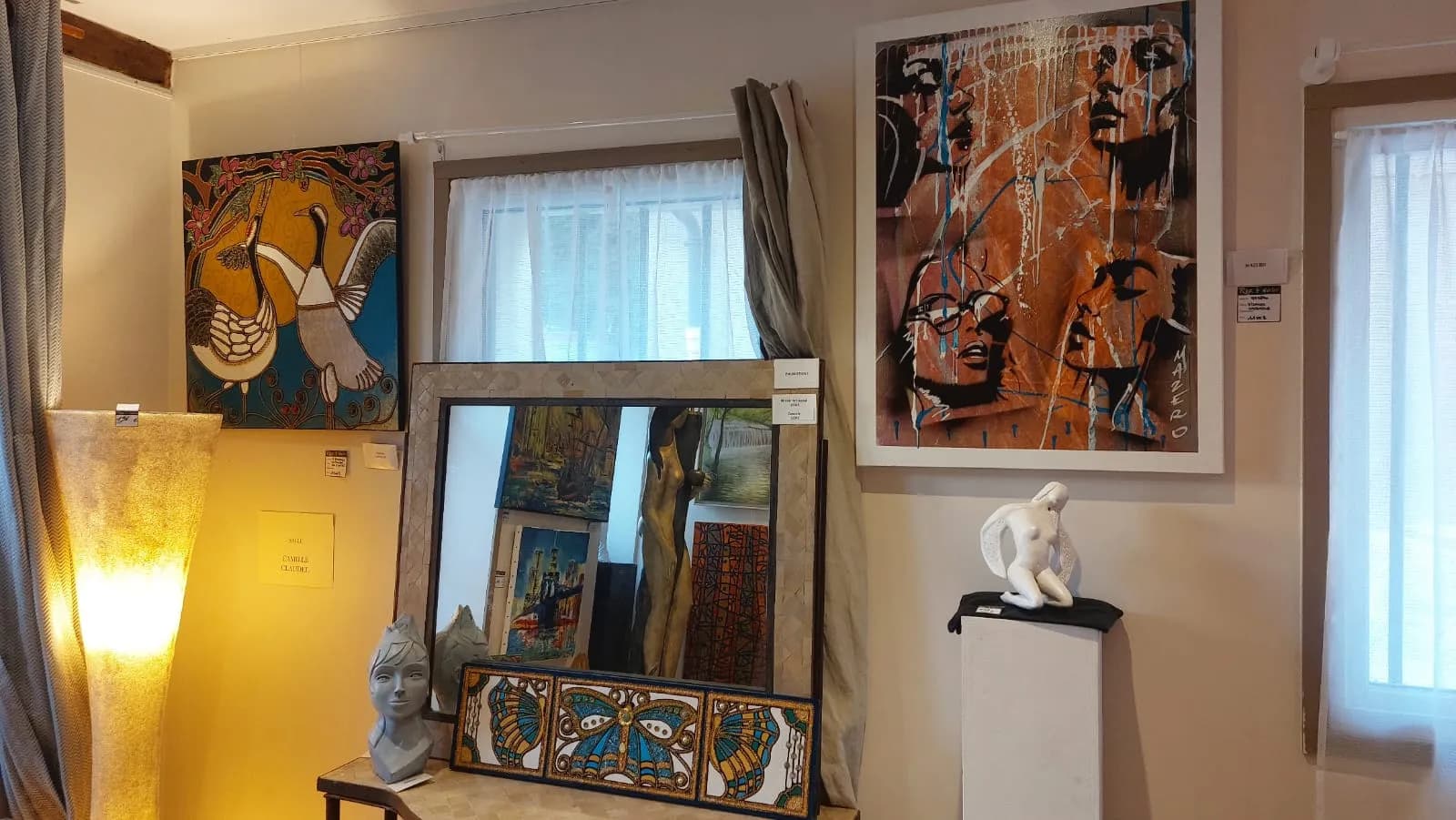 The sculpture room at Galerie Roz In Winter